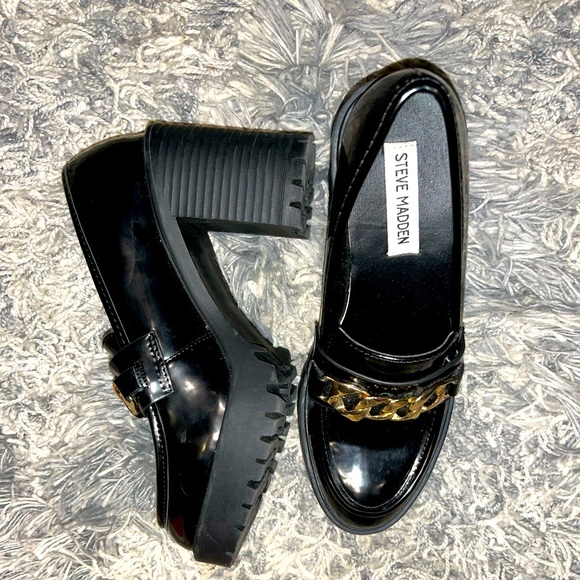 Steve Madden Shoes - Steve Madden Heeled Loafer